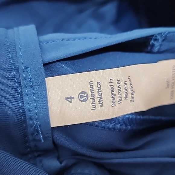 Lululemon Long Story Blue Women's Bermuda Shorts Poseidon Color  Size 4 - Picture 6 of 8